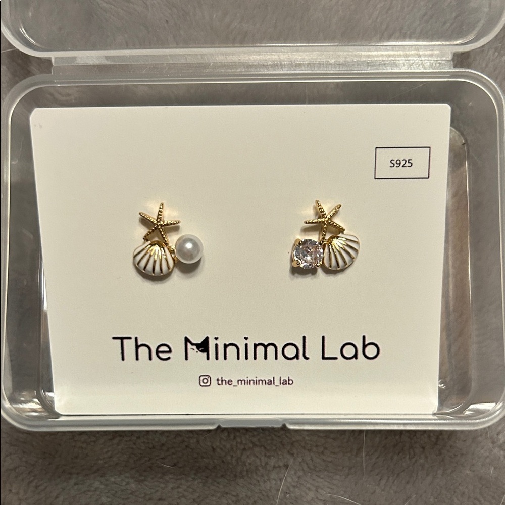 Gold Starfish Shell Earrings